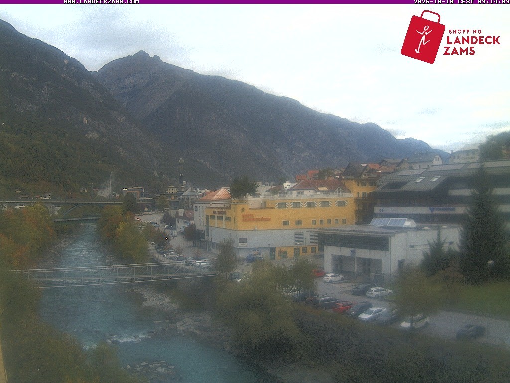 Archived image Webcam City of Landeck - River Inn