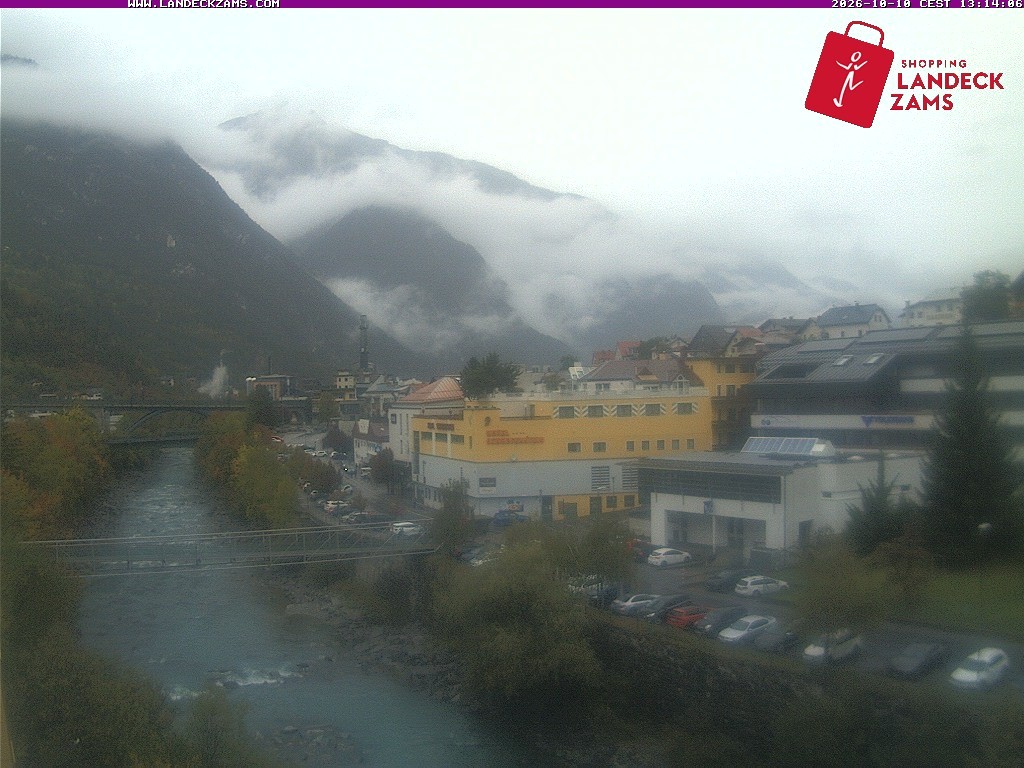 Archived image Webcam City of Landeck - River Inn