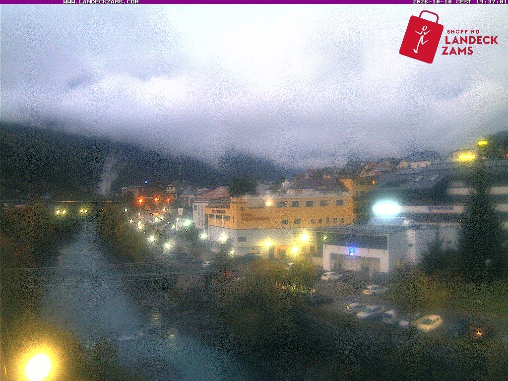 Archived image Webcam City of Landeck - River Inn