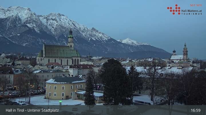 Archiv Foto Webcam Hall in Tirol - Unterer Stadtplatz