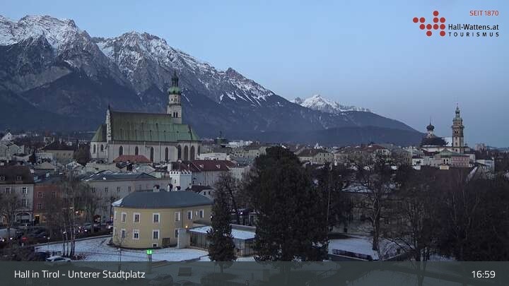 Archiv Foto Webcam Hall in Tirol - Unterer Stadtplatz