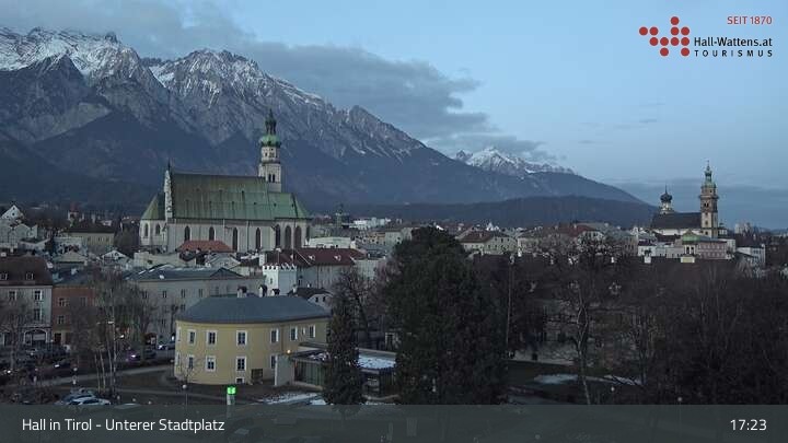 Archiv Foto Webcam Hall in Tirol - Unterer Stadtplatz