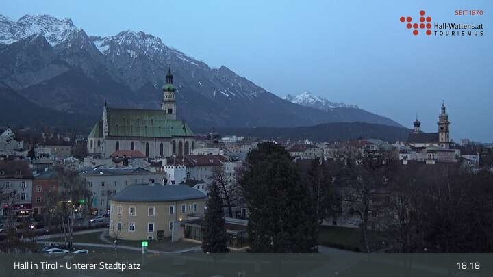 Archiv Foto Webcam Hall in Tirol - Unterer Stadtplatz