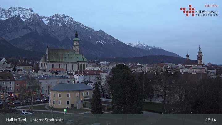 Archiv Foto Webcam Hall in Tirol - Unterer Stadtplatz