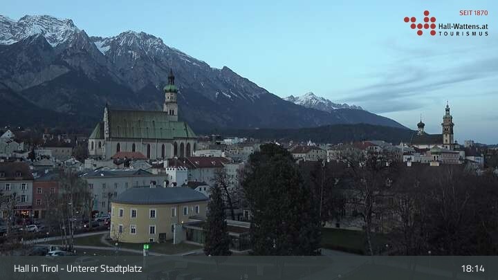 Archiv Foto Webcam Hall in Tirol - Unterer Stadtplatz