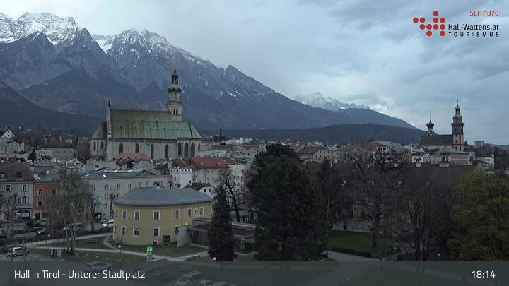 Archiv Foto Webcam Hall in Tirol - Unterer Stadtplatz