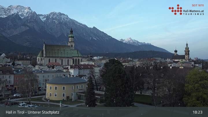 Archiv Foto Webcam Hall in Tirol - Unterer Stadtplatz