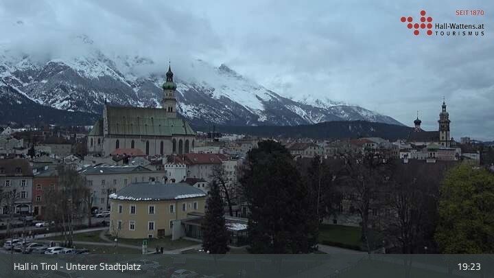 Archiv Foto Webcam Hall in Tirol - Unterer Stadtplatz