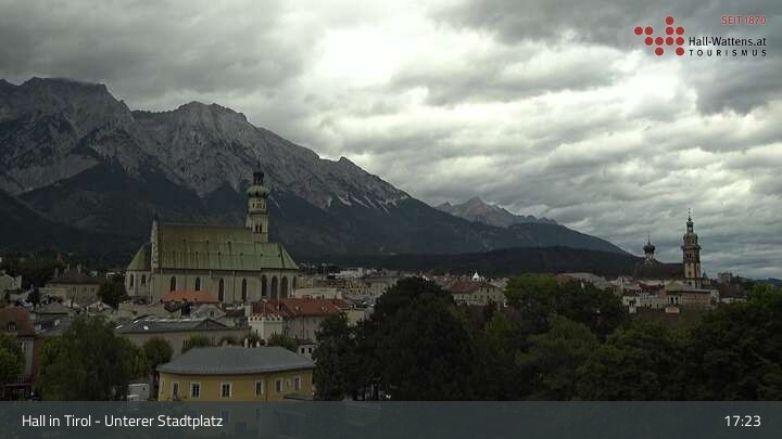 Archiv Foto Webcam Hall in Tirol - Unterer Stadtplatz