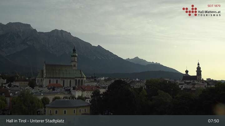Archiv Foto Webcam Hall in Tirol - Unterer Stadtplatz