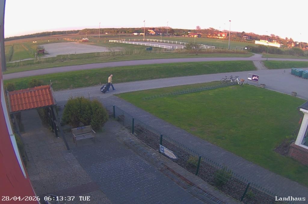 Archiv Foto Webcam Langeoog: Landhaus am Schniederdamm