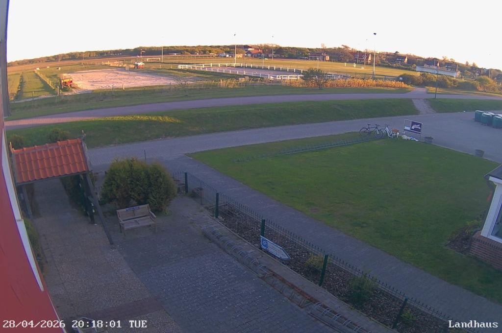 Archiv Foto Webcam Langeoog: Landhaus am Schniederdamm