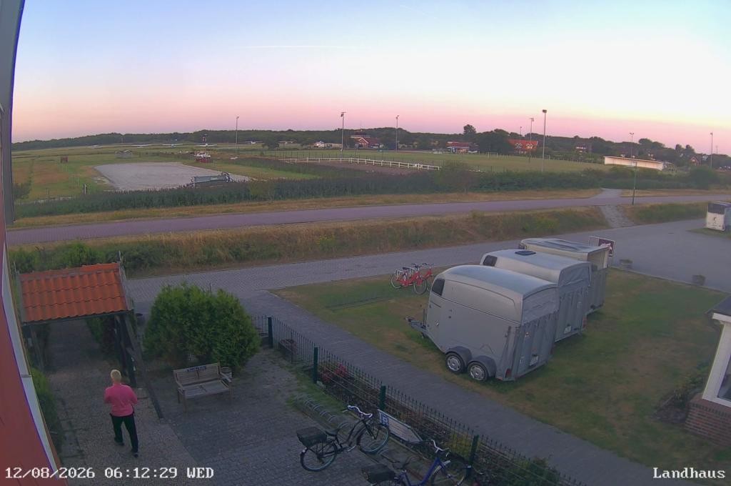 Archiv Foto Webcam Langeoog: Landhaus am Schniederdamm