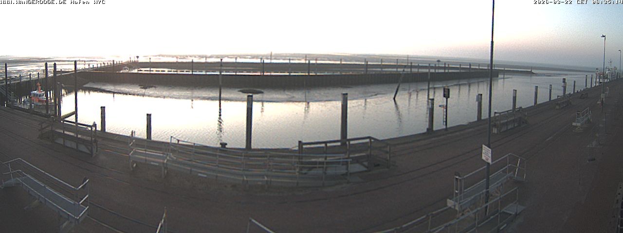 Archived image Webcam Wangerooge Harbour