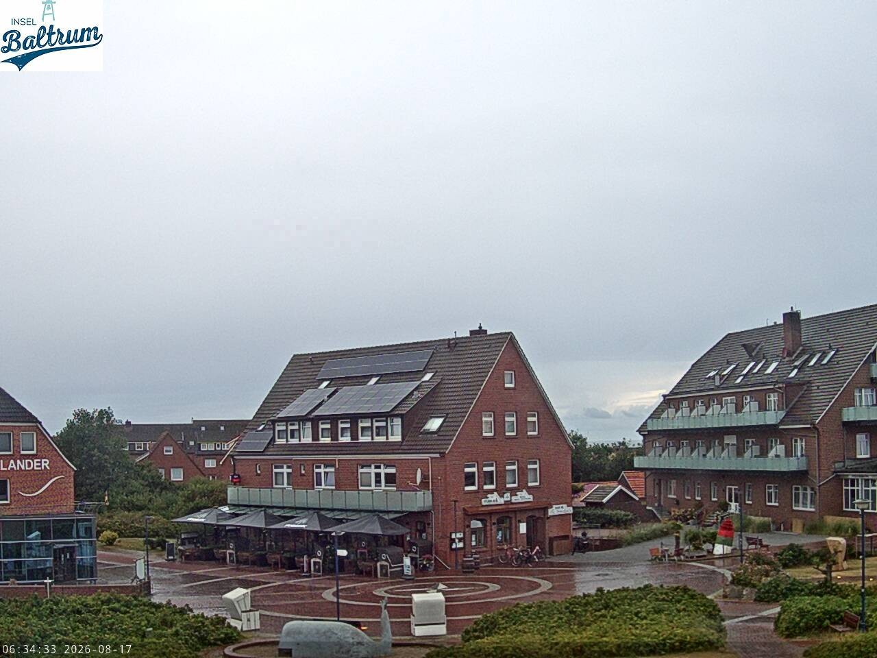 Archived image Webcam Market Square Baltrum