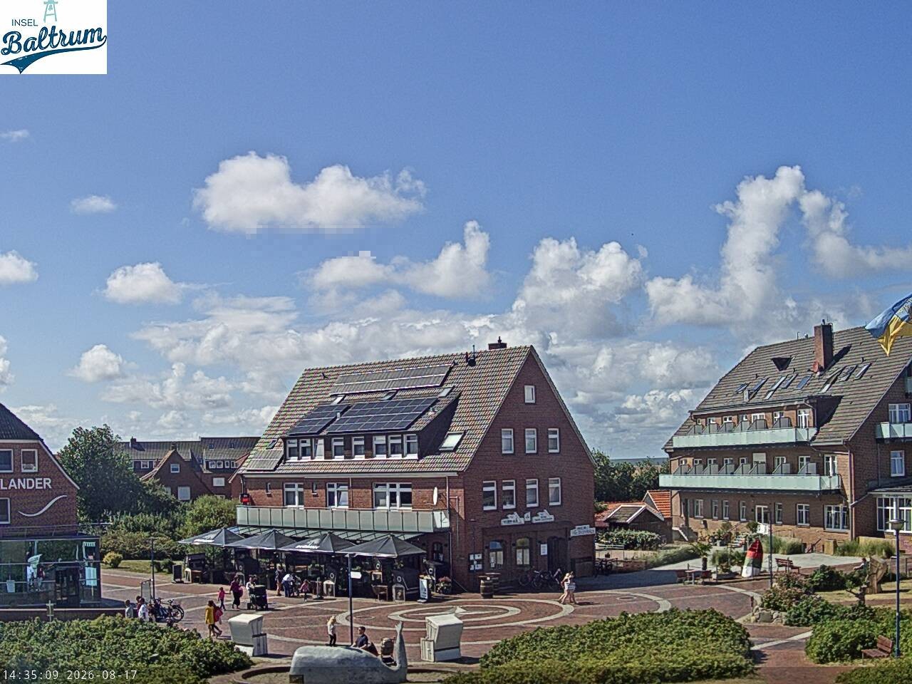 Archived image Webcam Market Square Baltrum