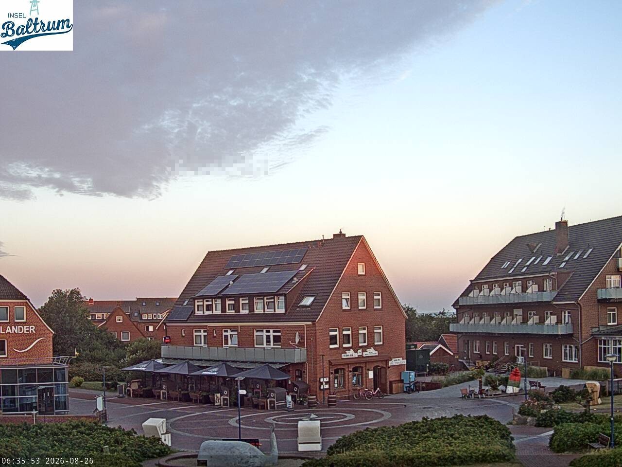 Archived image Webcam Market Square Baltrum