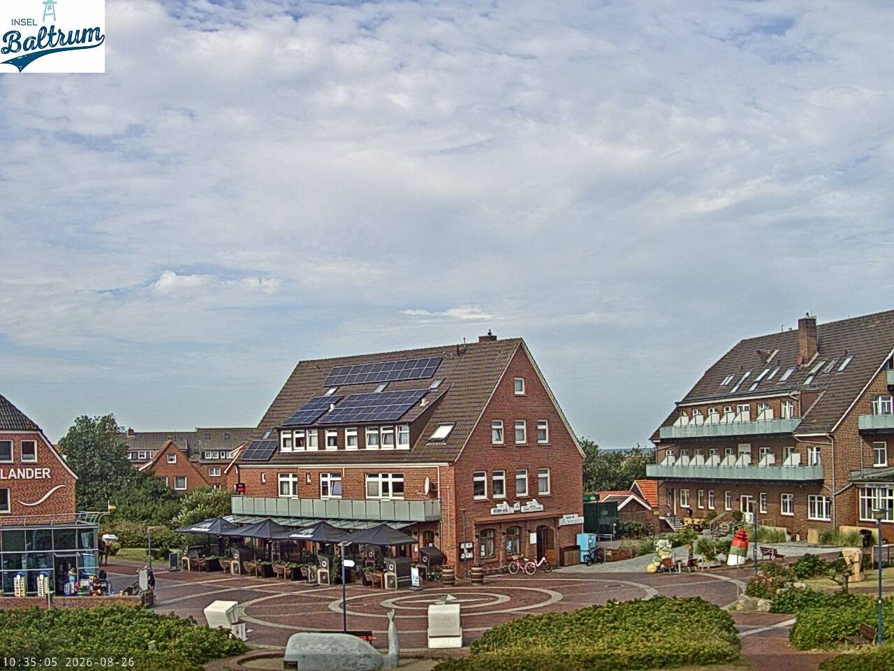 Archived image Webcam Market Square Baltrum