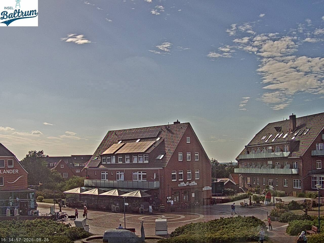 Archived image Webcam Market Square Baltrum