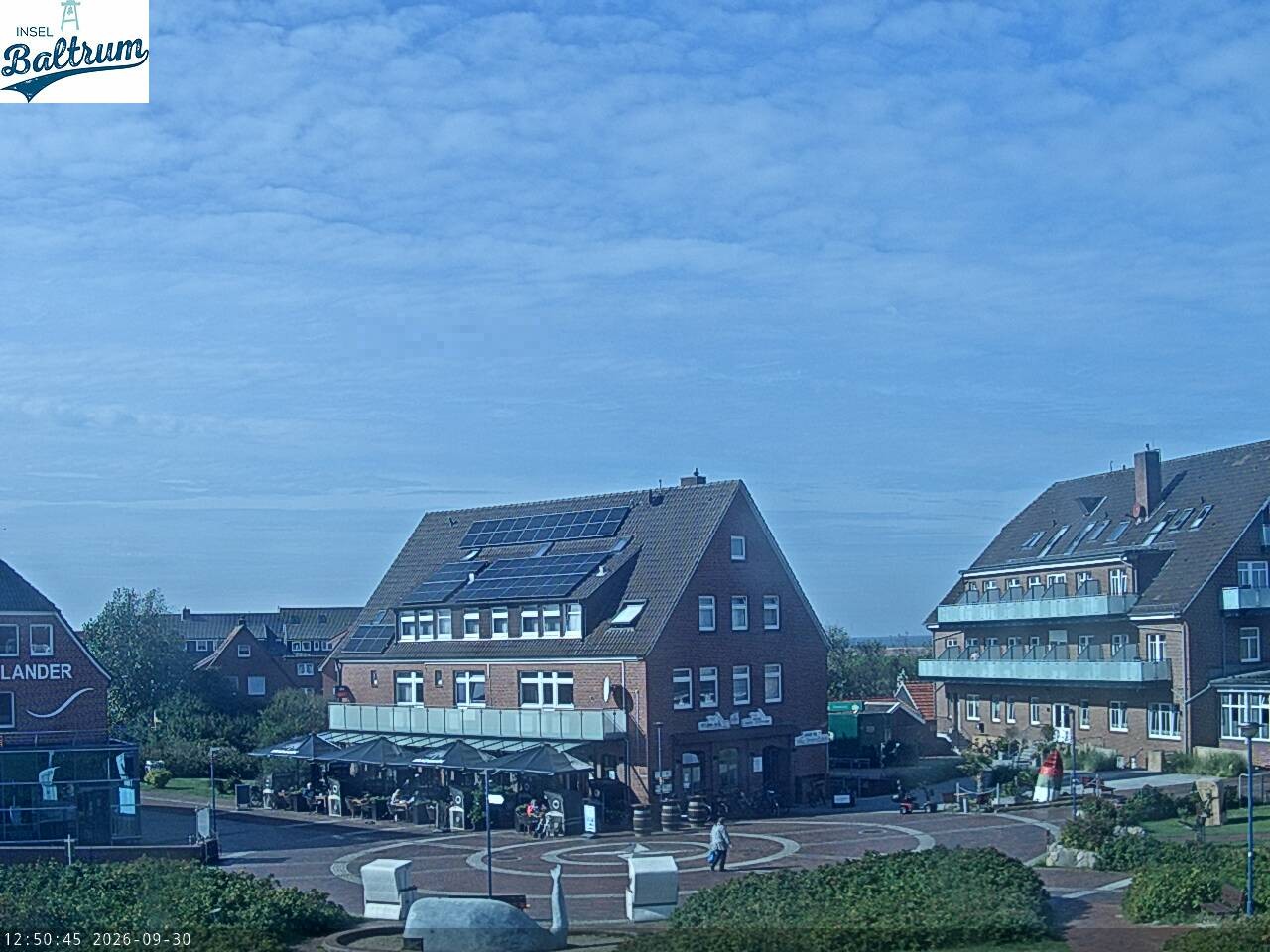 Archived image Webcam Market Square Baltrum
