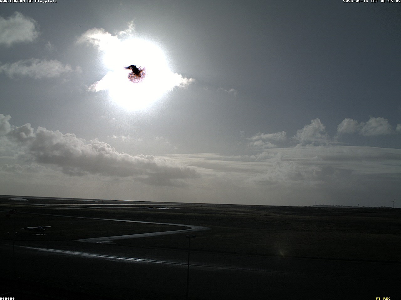 Archived image Webcam Airfield of Borkum