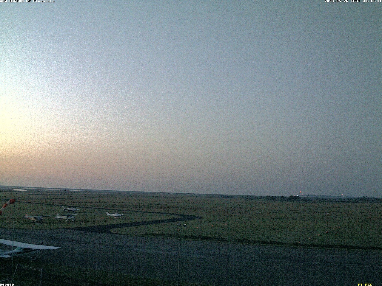 Archived image Webcam Airfield of Borkum