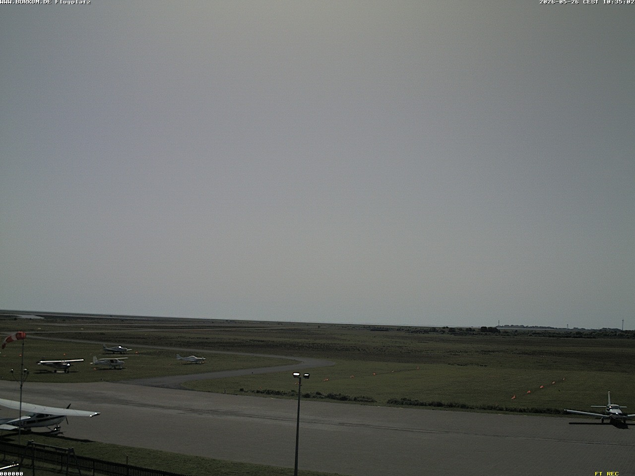 Archived image Webcam Airfield of Borkum