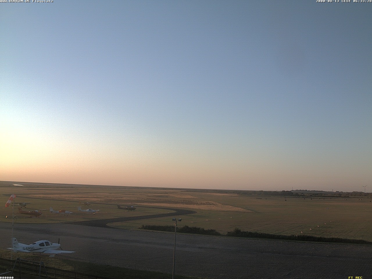 Archived image Webcam Airfield of Borkum