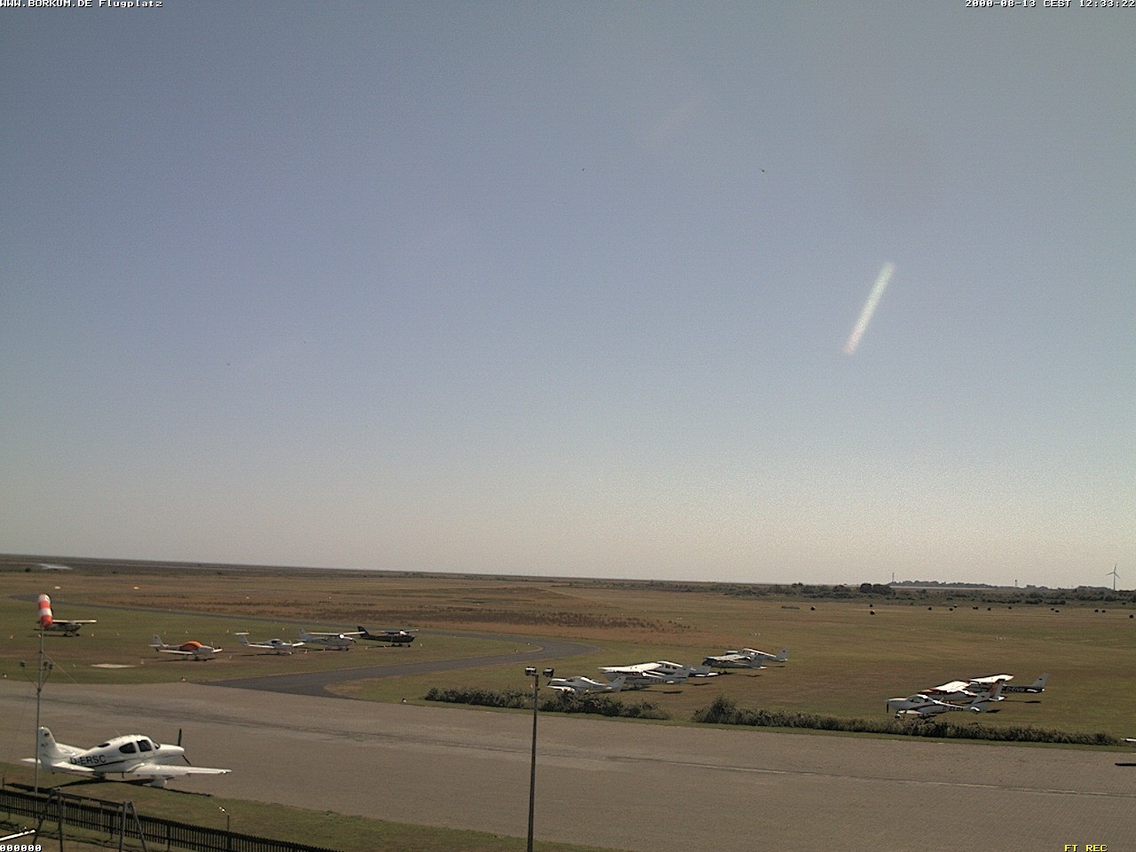 Archived image Webcam Airfield of Borkum