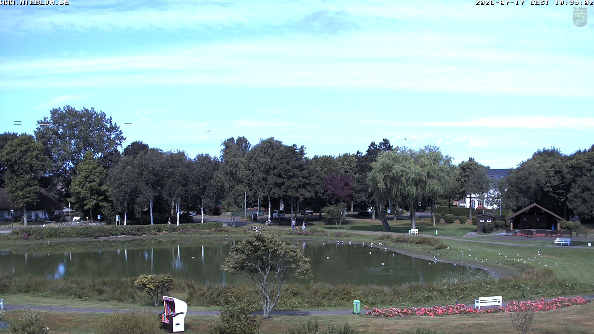 Archived image Webcam Nieblum - Park