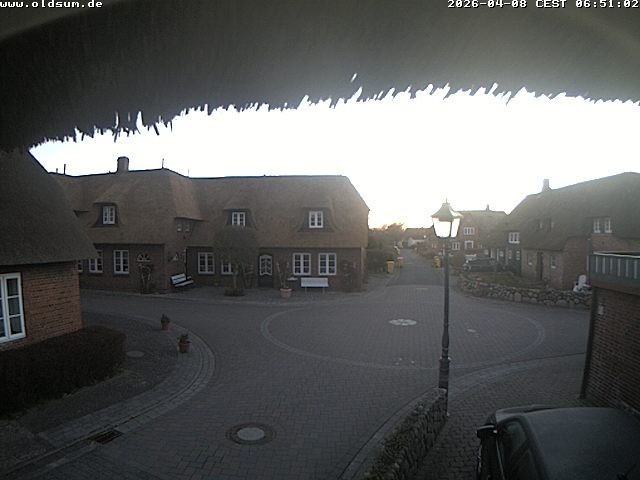 Archived image Webcam Oldsum - Inner City