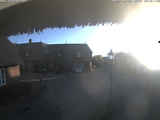 Archived image Webcam Oldsum - Inner City