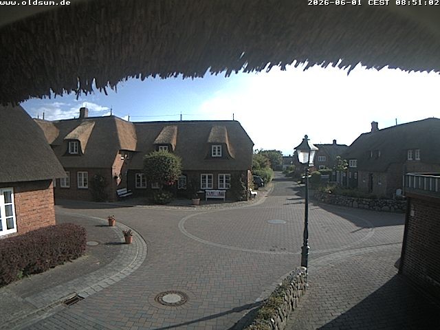 Archived image Webcam Oldsum - Inner City