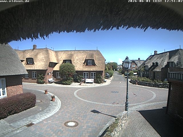Archived image Webcam Oldsum - Inner City