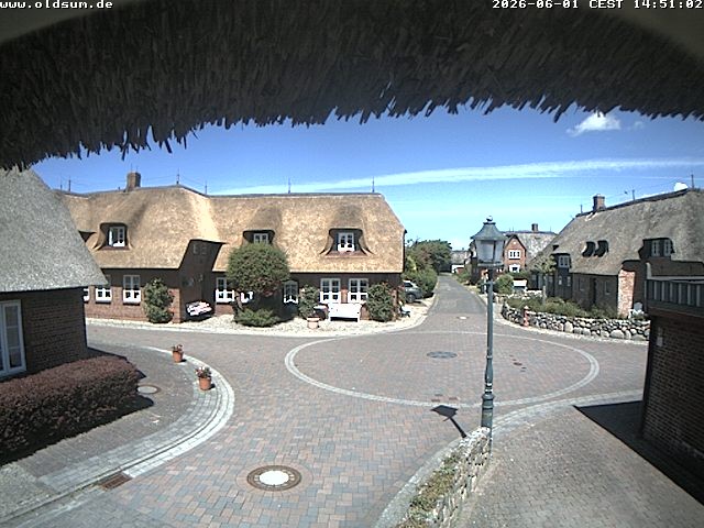 Archived image Webcam Oldsum - Inner City