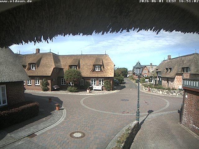 Archived image Webcam Oldsum - Inner City