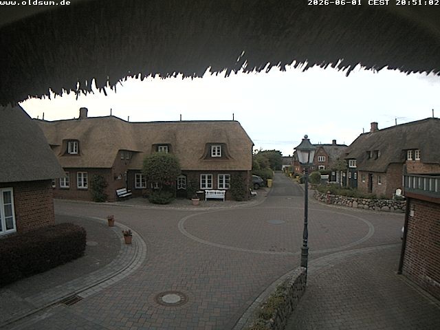 Archived image Webcam Oldsum - Inner City