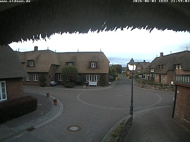 Archived image Webcam Oldsum - Inner City