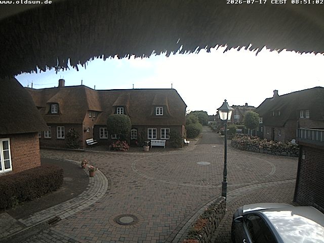Archived image Webcam Oldsum - Inner City