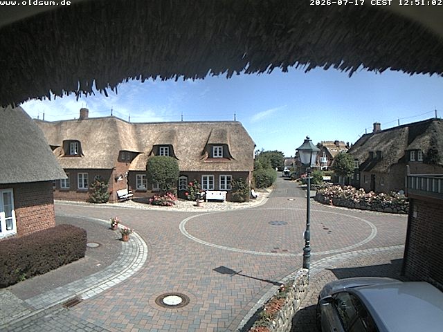 Archived image Webcam Oldsum - Inner City