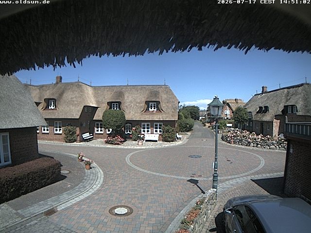 Archived image Webcam Oldsum - Inner City