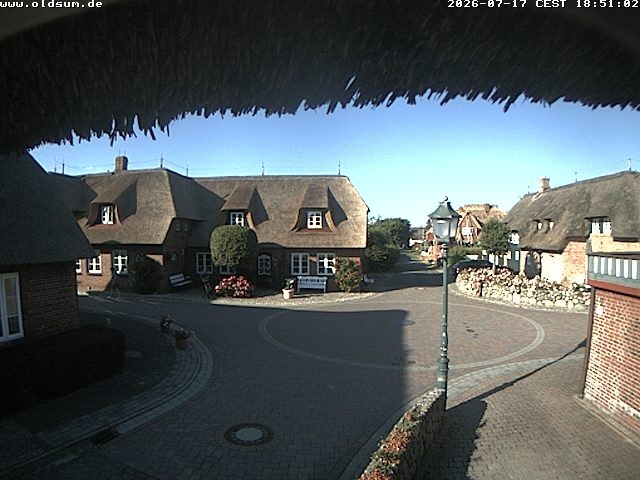 Archived image Webcam Oldsum - Inner City