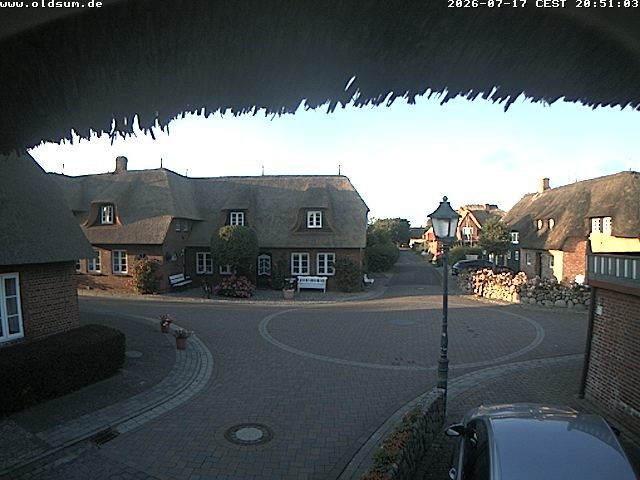 Archived image Webcam Oldsum - Inner City
