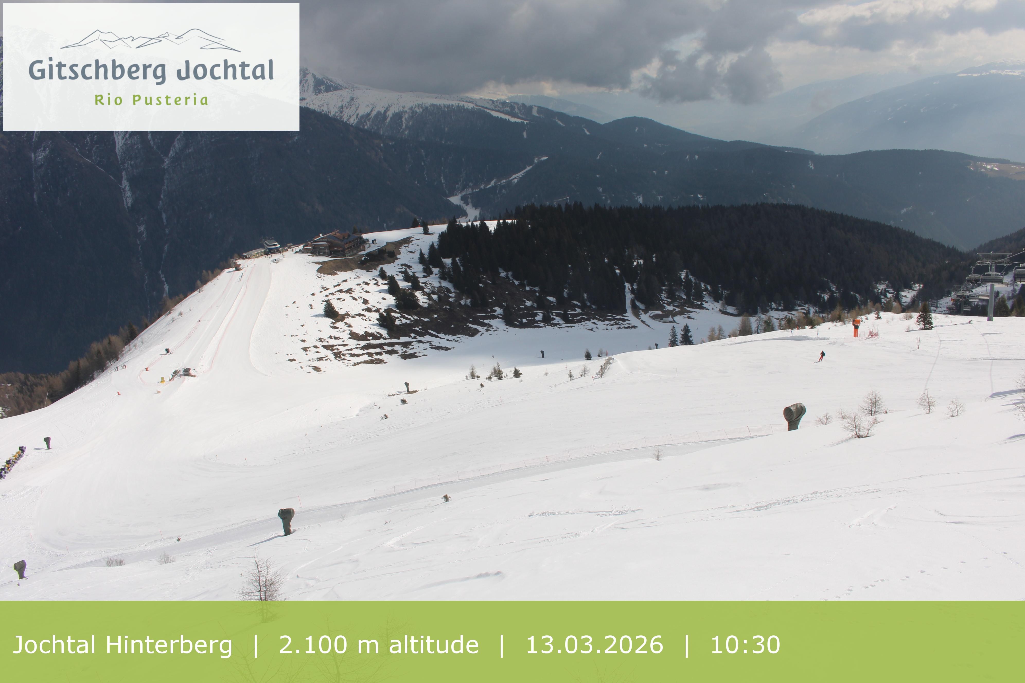 Archived image Webcam: View at Jochtal