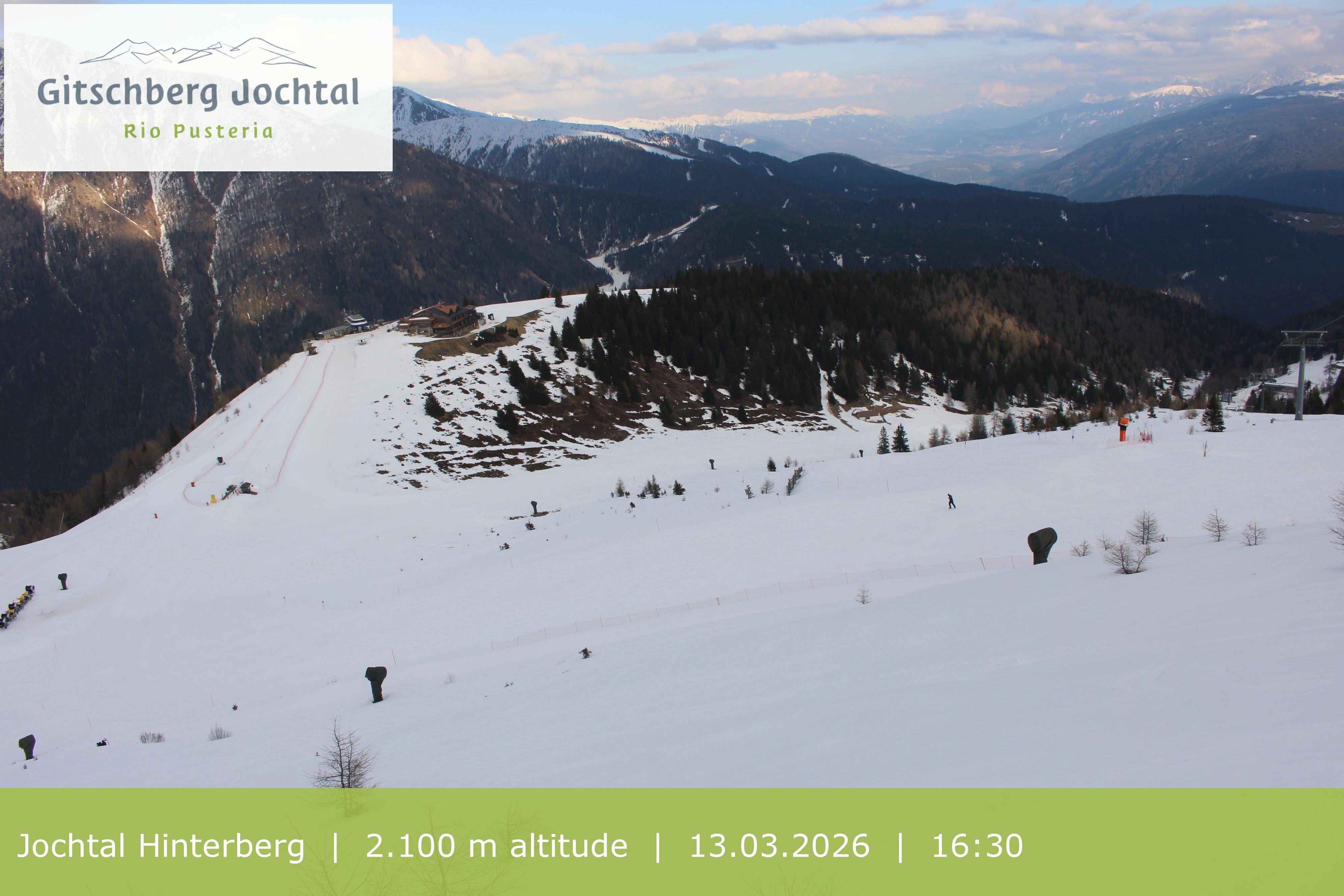 Archived image Webcam: View at Jochtal