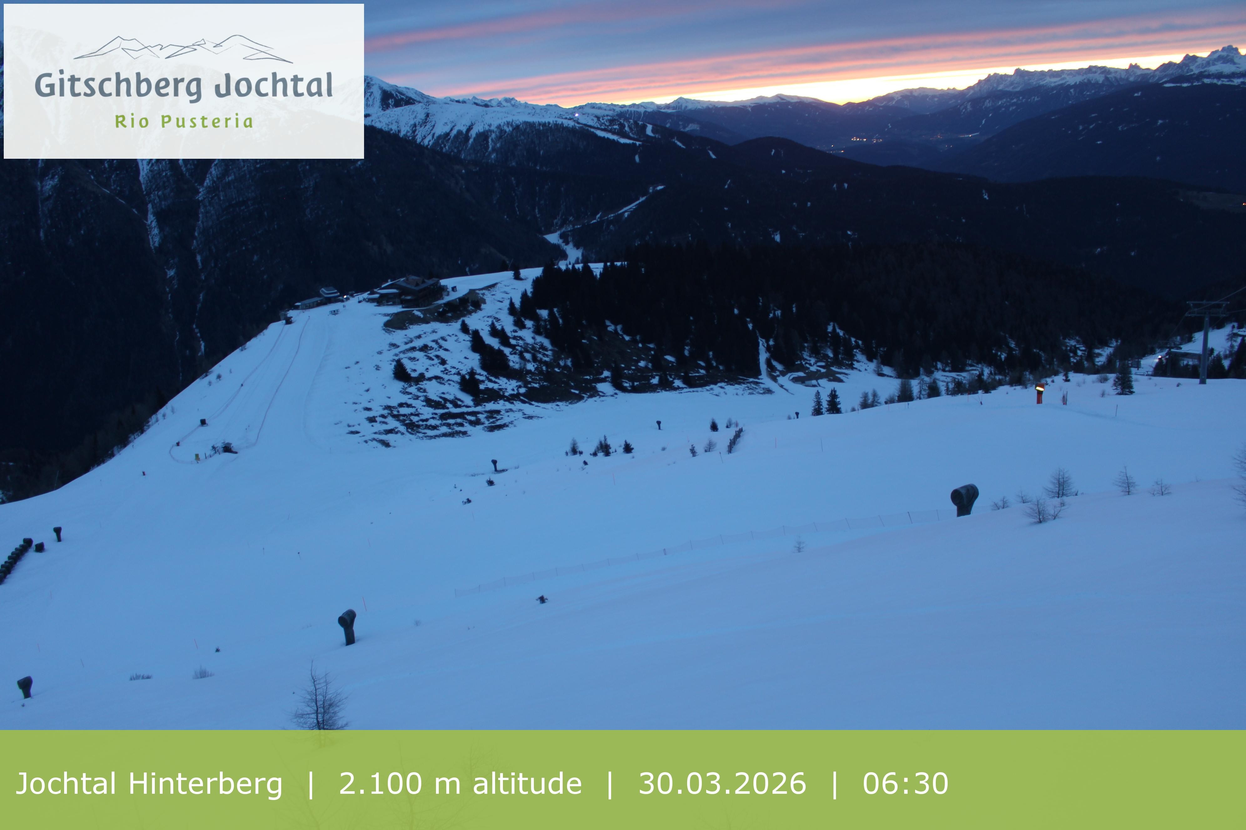 Archived image Webcam: View at Jochtal