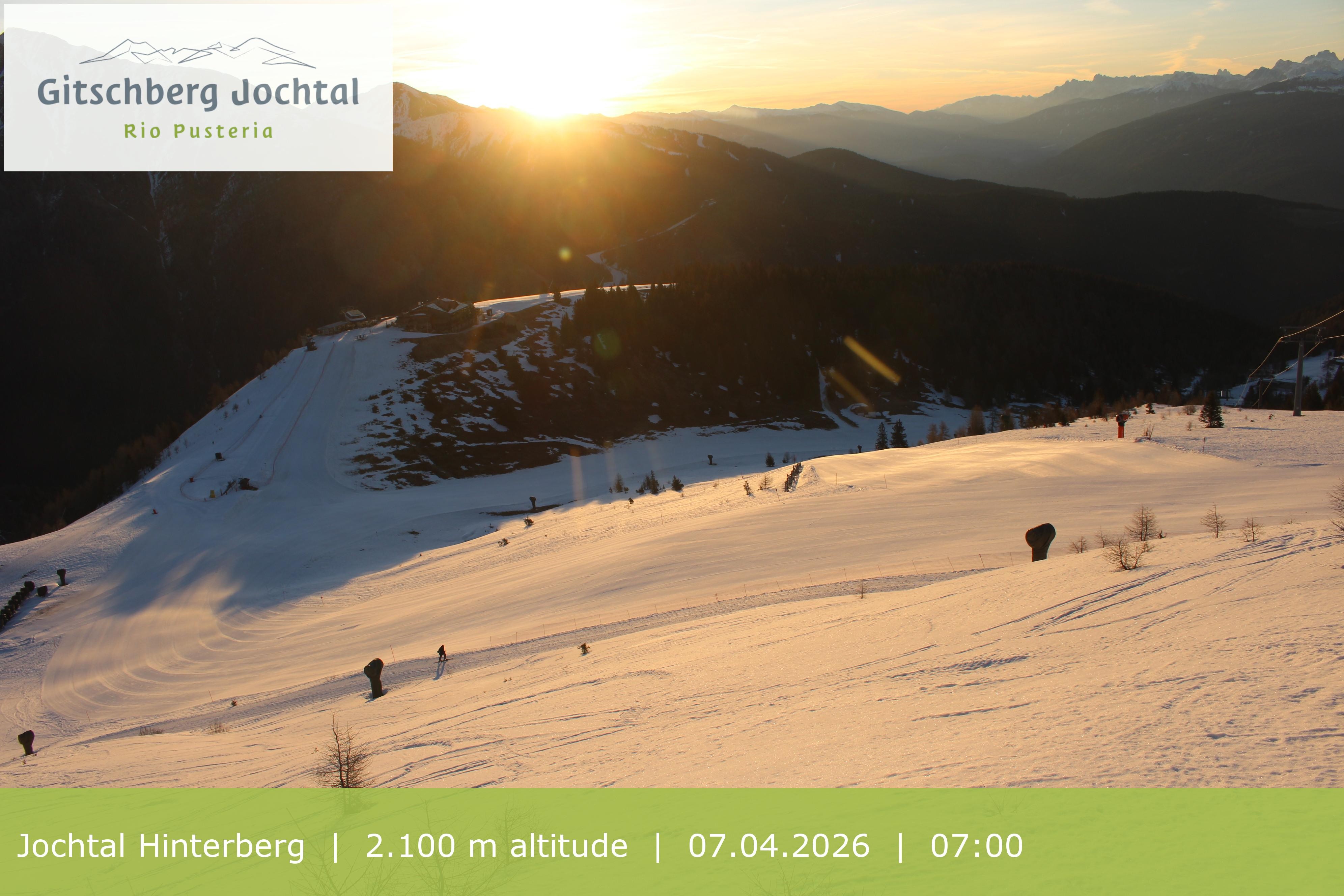 Archived image Webcam: View at Jochtal