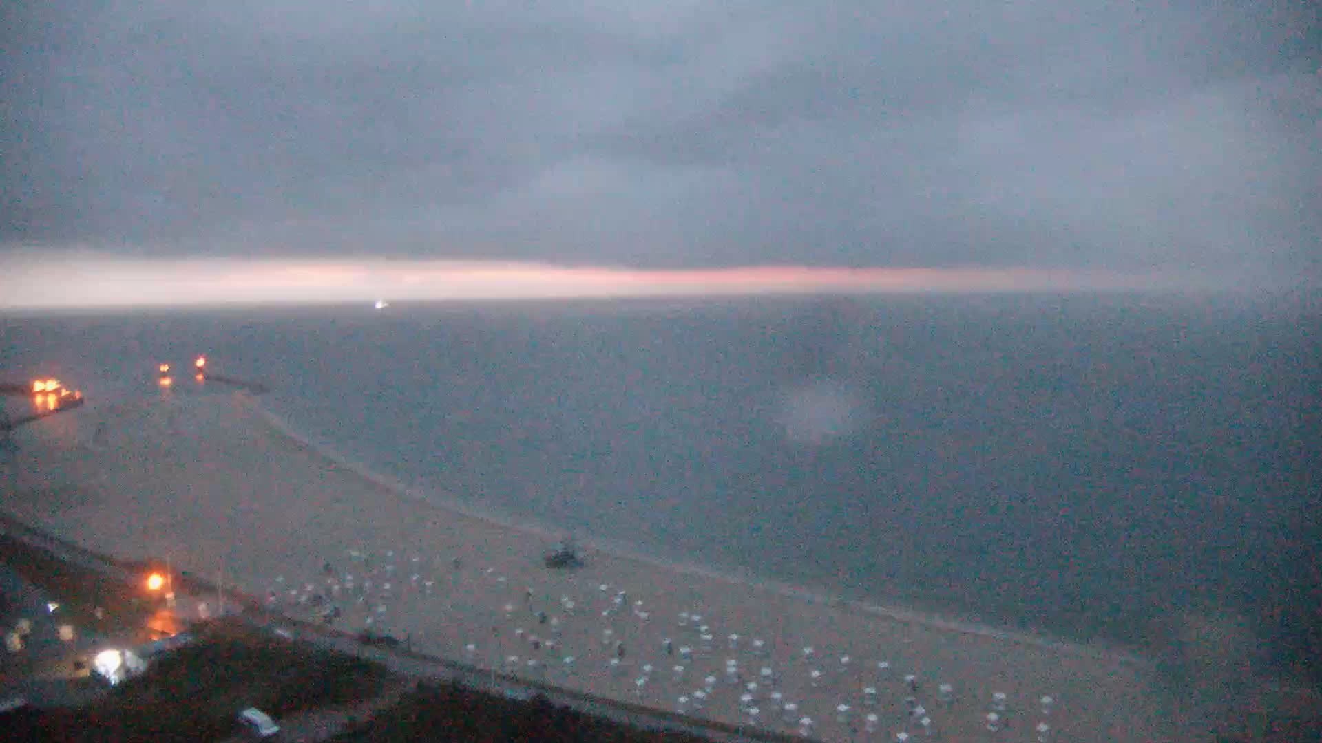 Archived image Webcam Sylt: Hörnum - Beach