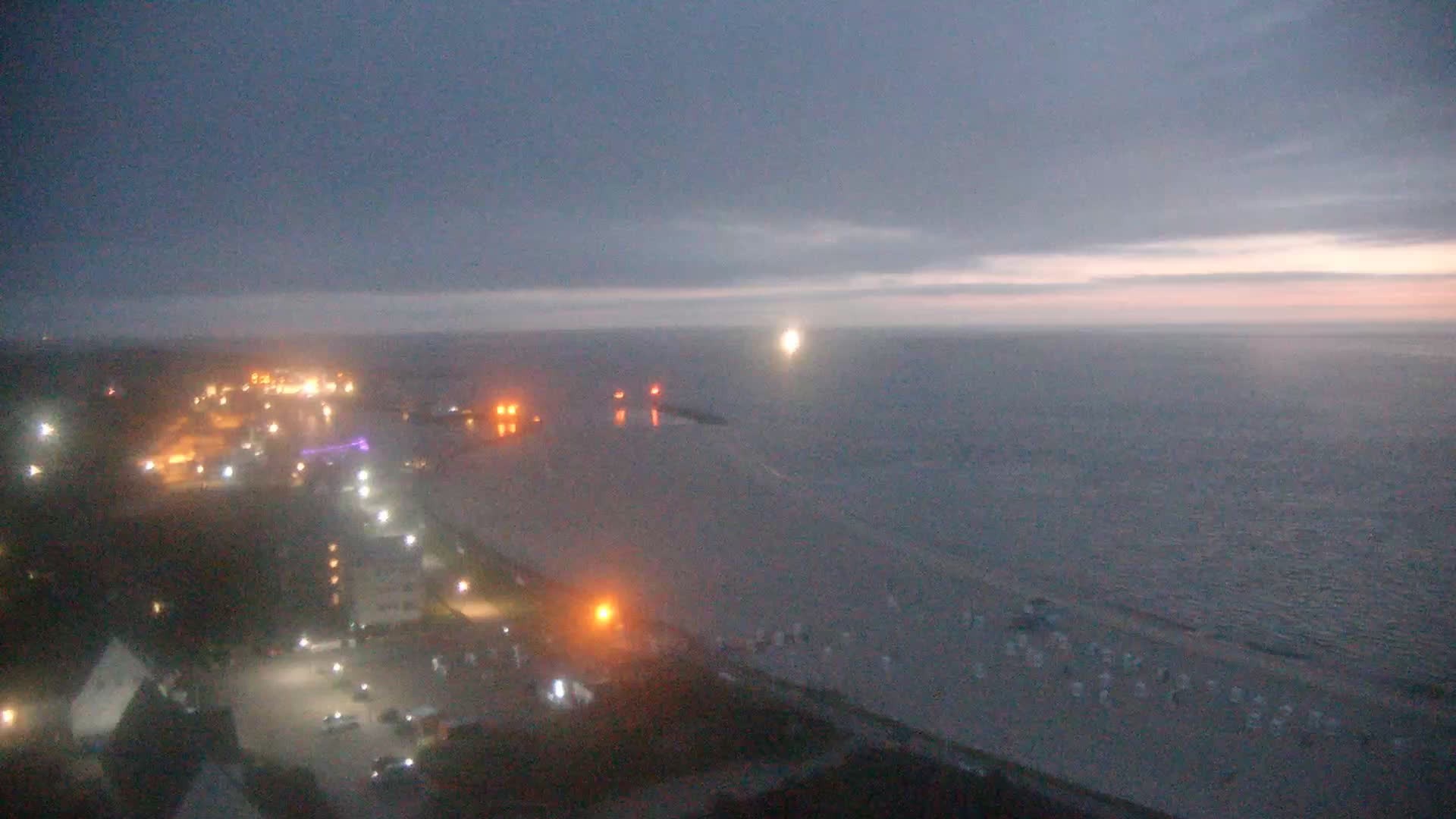 Archived image Webcam Sylt: Hörnum - Beach