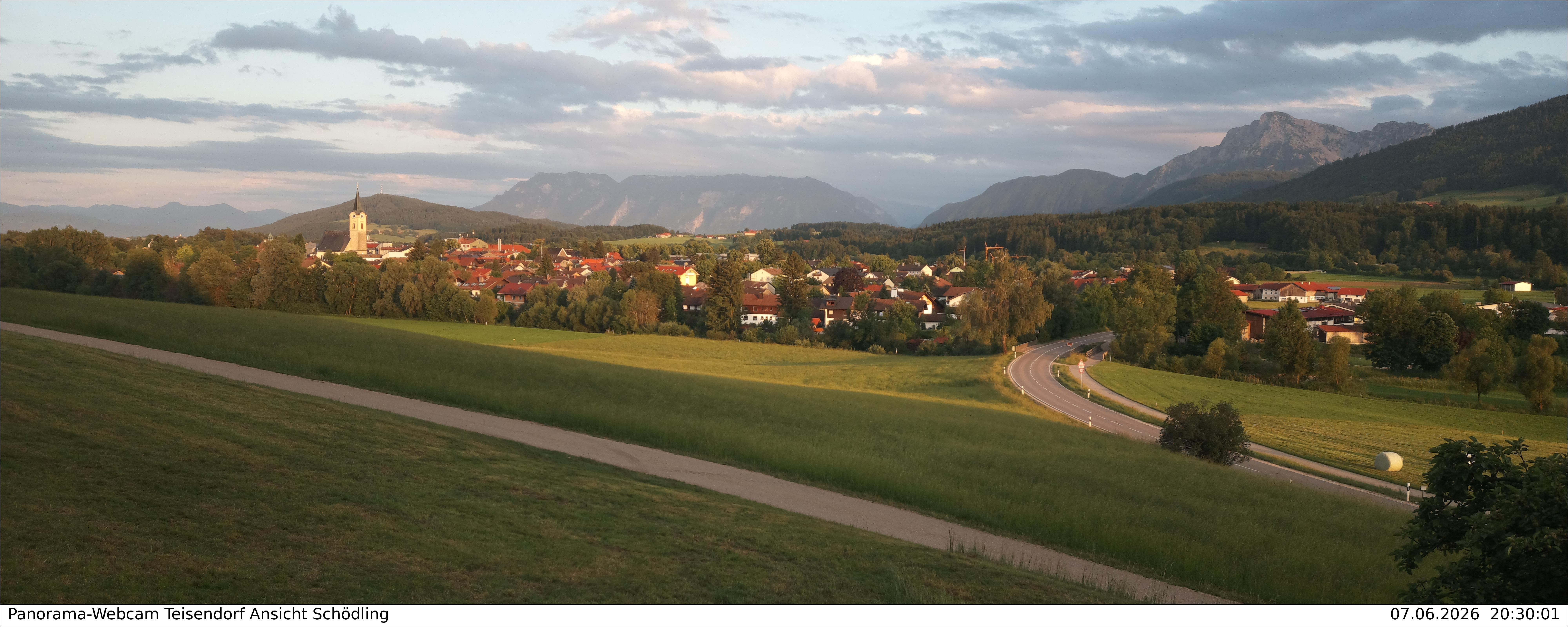 Archiv Foto Webcam Blick auf Teisendorf